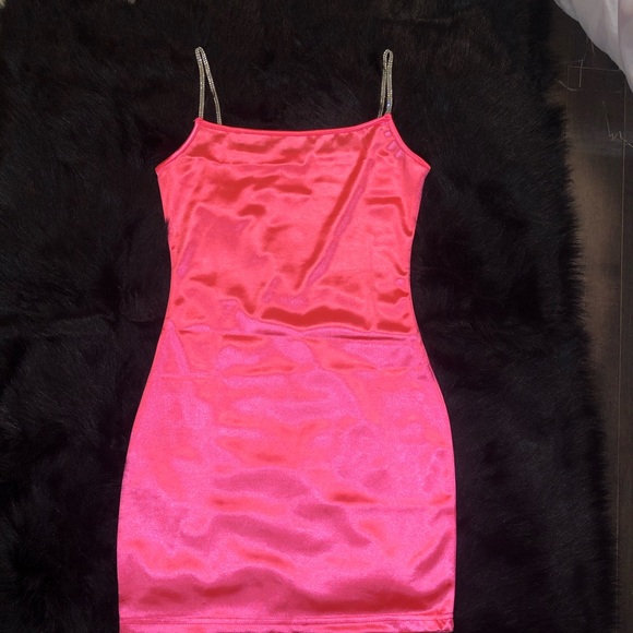 👗2/50$👗 Silk pink dress ❌ONLY SMALL AVAILABLE ❌ - Picture 3 of 7